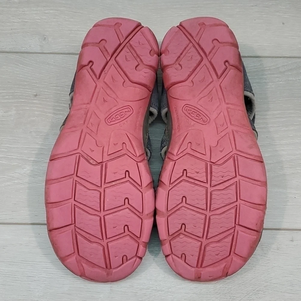 Keen Girls Big Kids Ceacamp II CNX Outdoor Hiking Comfort Sandals shoes sz 3